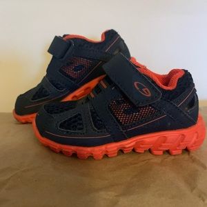 Toddler Boys Size 5 Perform Fit Sneakers Navy & Orange Light Weight EUC